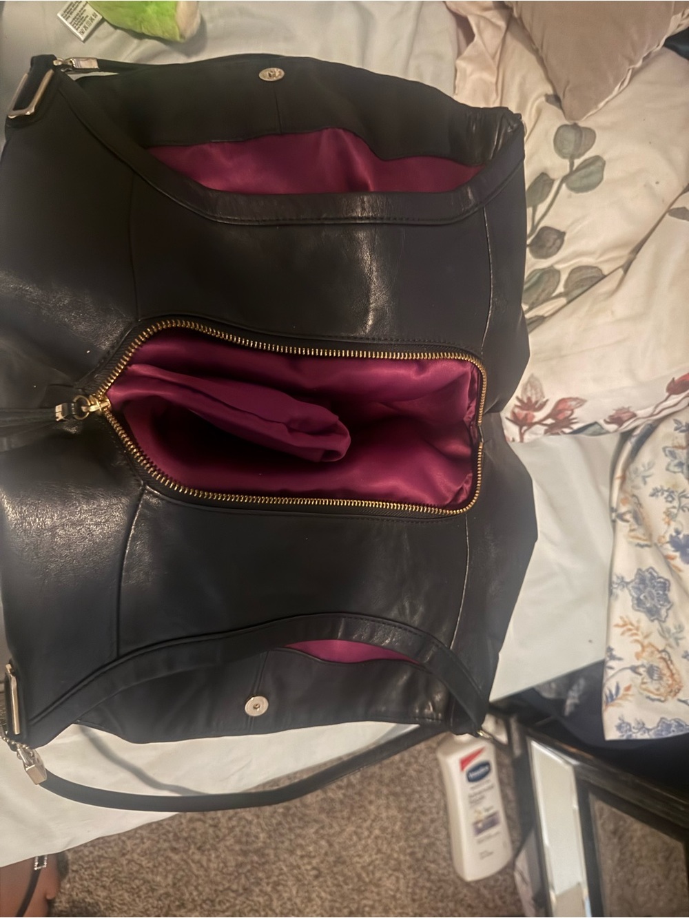 Black Textured Leather Shoulder Bag - Picture 2 of 3
